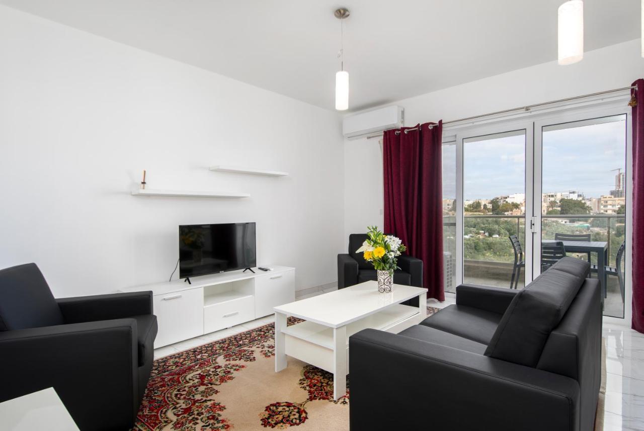 Sea View Apartment 2 Bedrooms 2 Bathrooms, 2 Minutes Away From The Sea San Ġiljan Kültér fotó