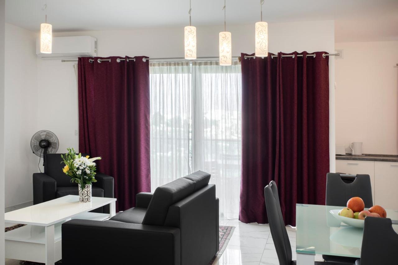 Sea View Apartment 2 Bedrooms 2 Bathrooms, 2 Minutes Away From The Sea San Ġiljan Kültér fotó